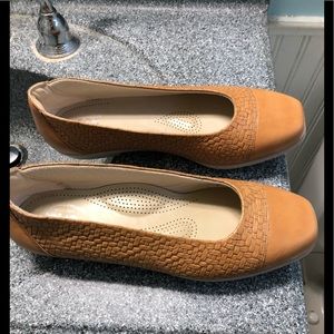SAS Maui Slip on Loafer. Size 10